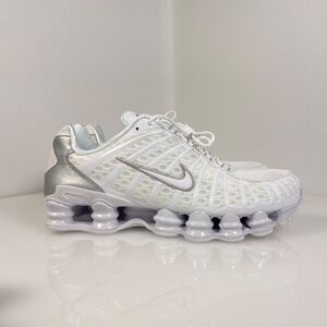 Nike Shox TL Mens Sneakers Sz 10.5 White Cream Silver Running Shoes AV3595-100